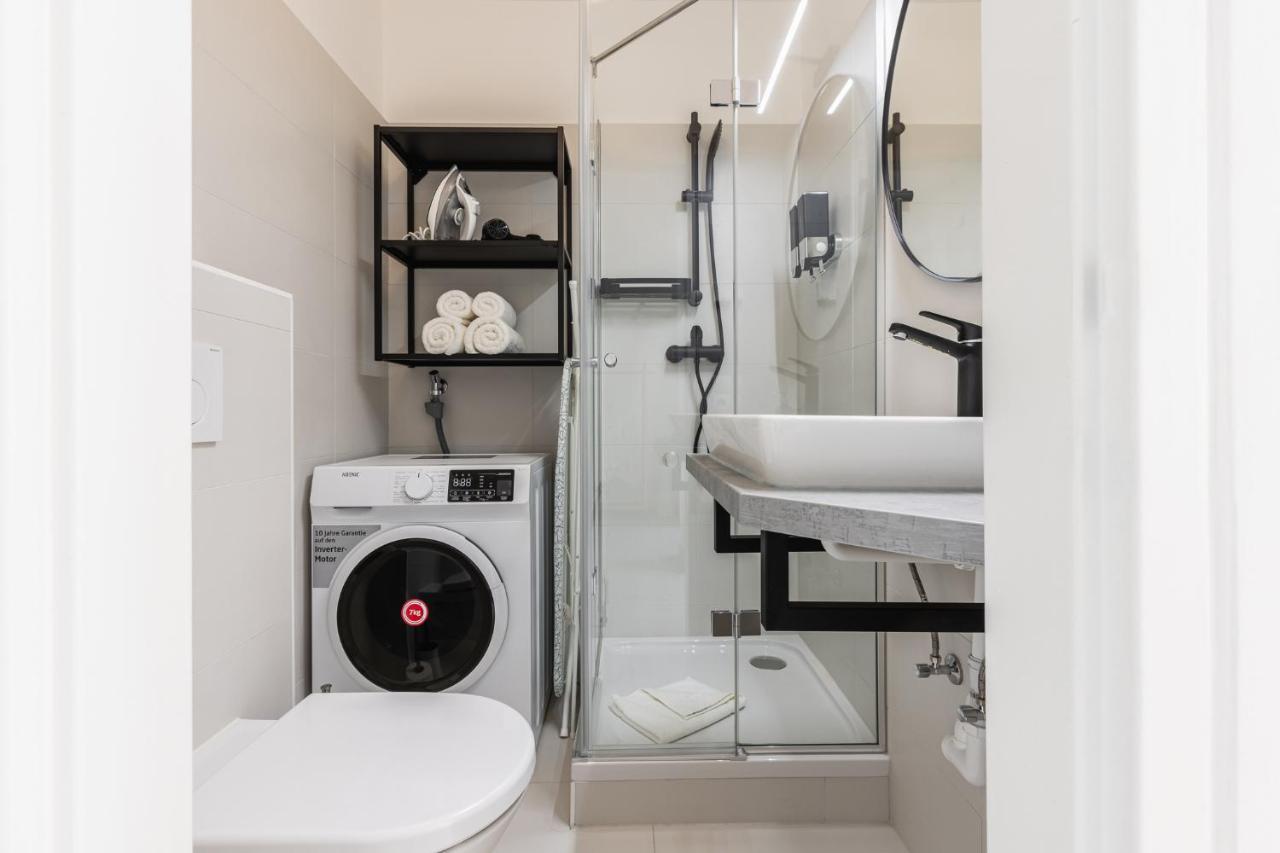 Bright Stylish Apartment With A Balcony In A Top Location Wien Exteriör bild