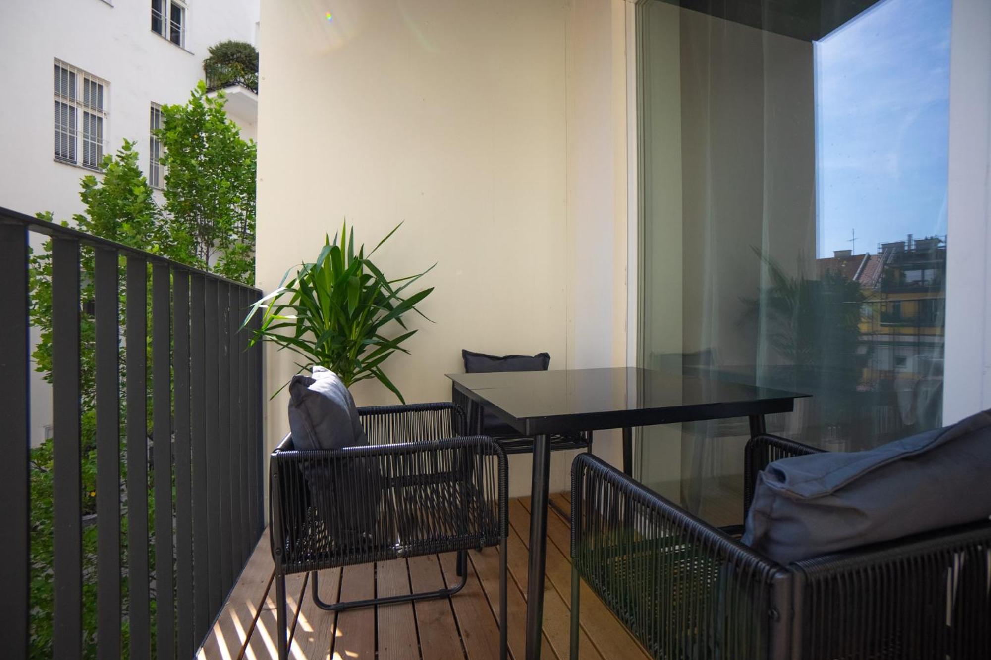 Bright Stylish Apartment With A Balcony In A Top Location Wien Exteriör bild