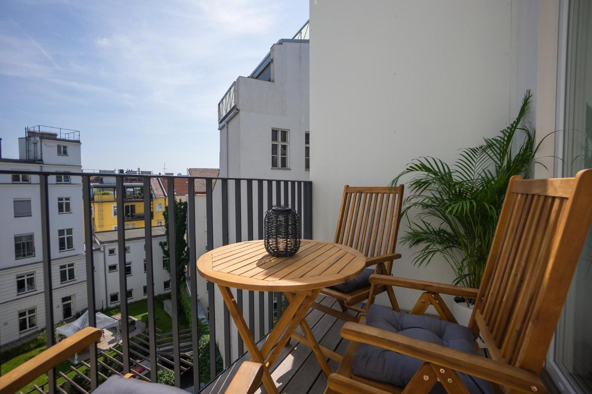 Bright Stylish Apartment With A Balcony In A Top Location Wien Exteriör bild